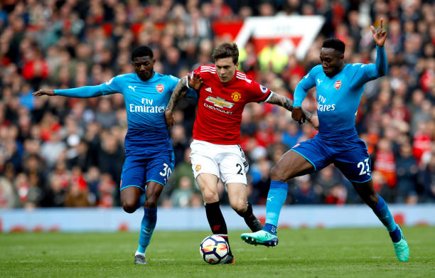 受采访时表 受采访时表