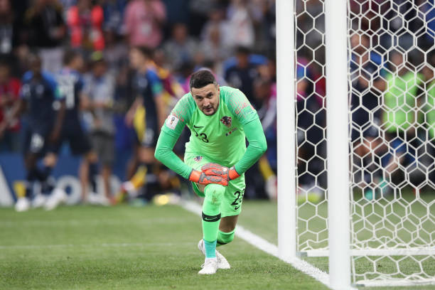 臨著財務壓 臨著財務壓